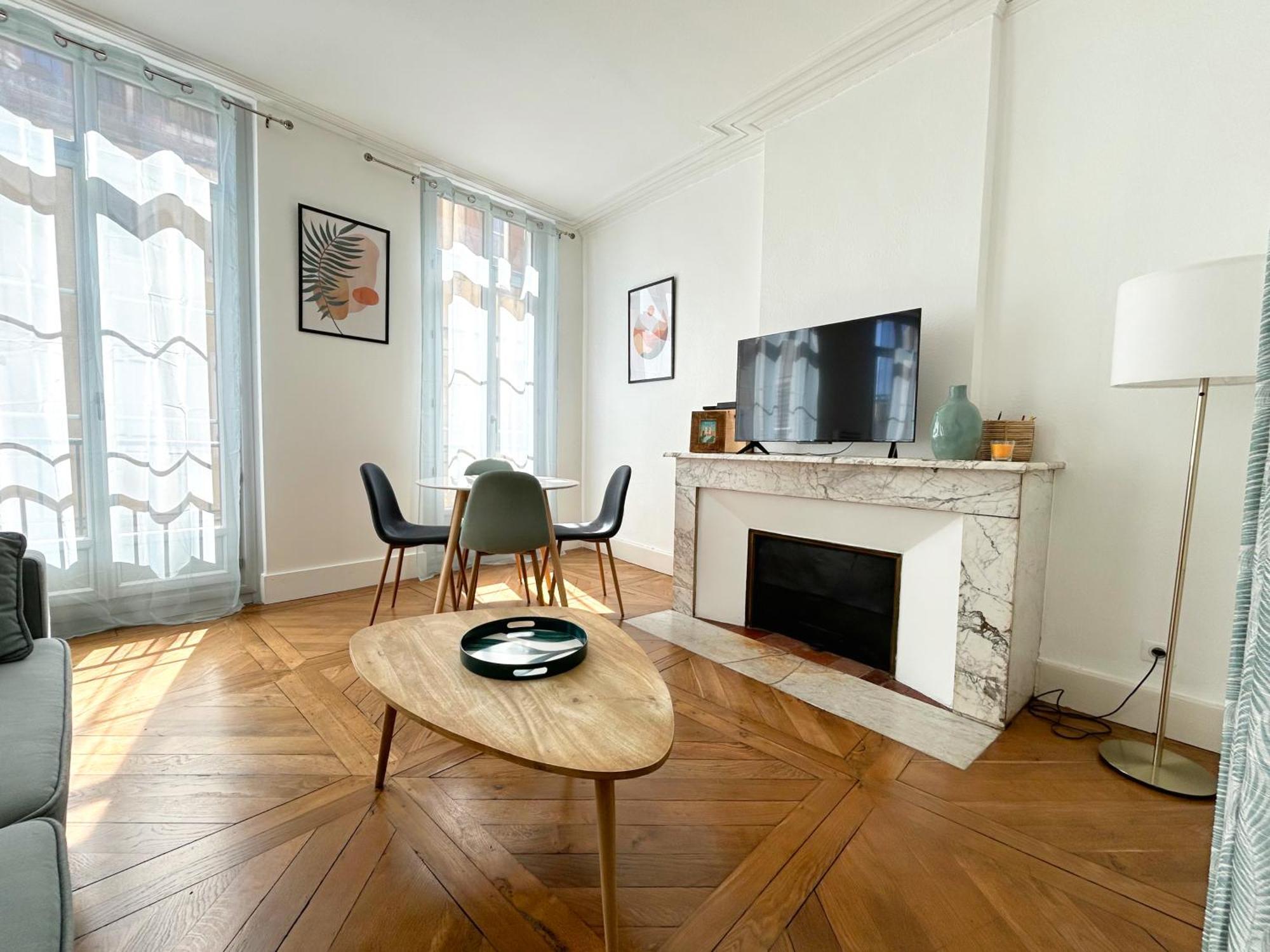 Maria - Centre Historique - Parking Prive Apartment Auch Bagian luar foto